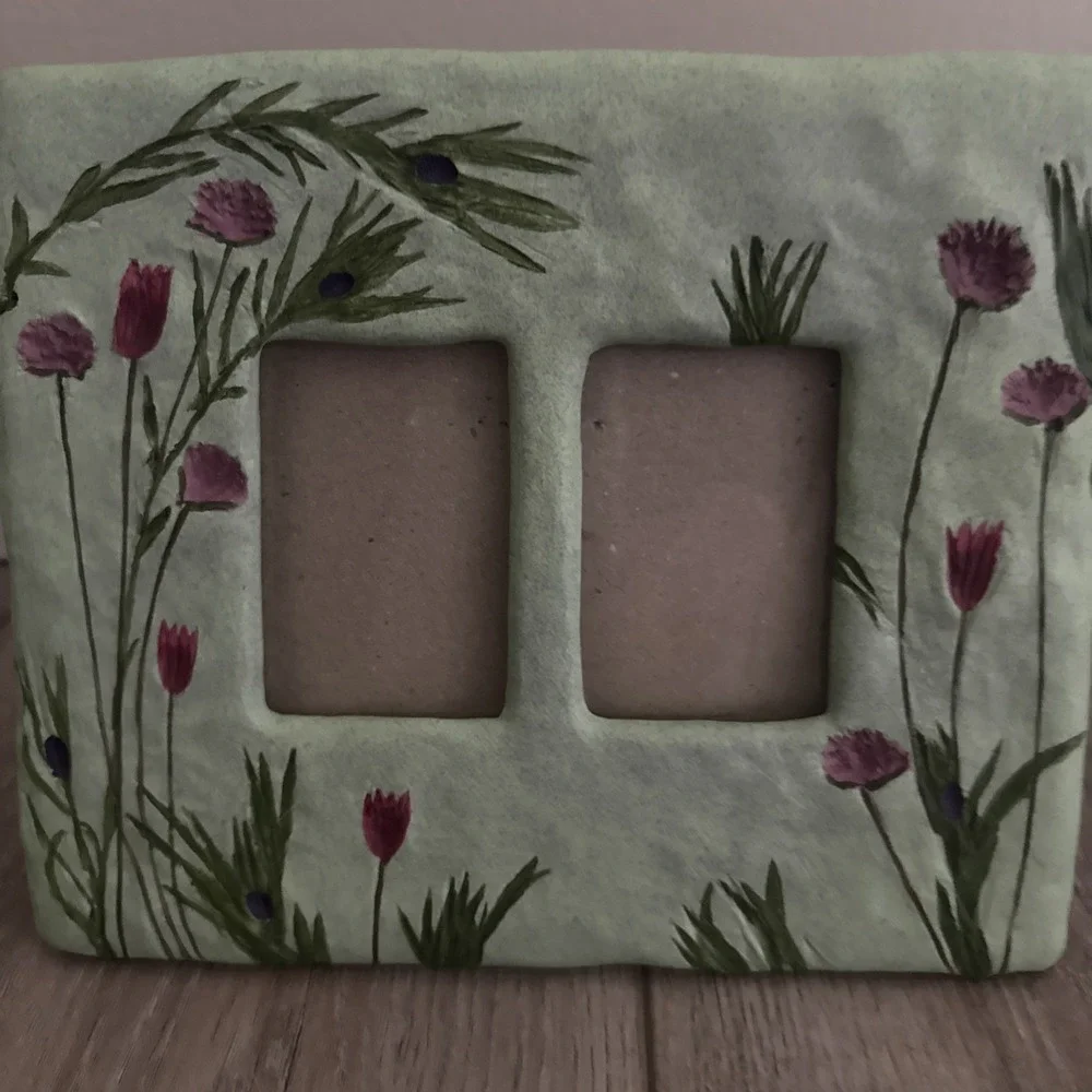 1997‎ Ceramic Photo Frame Embossed Flowers 2 Openings 2